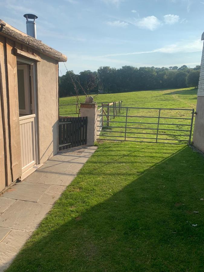 Molehill Lodge Swansea Exterior foto